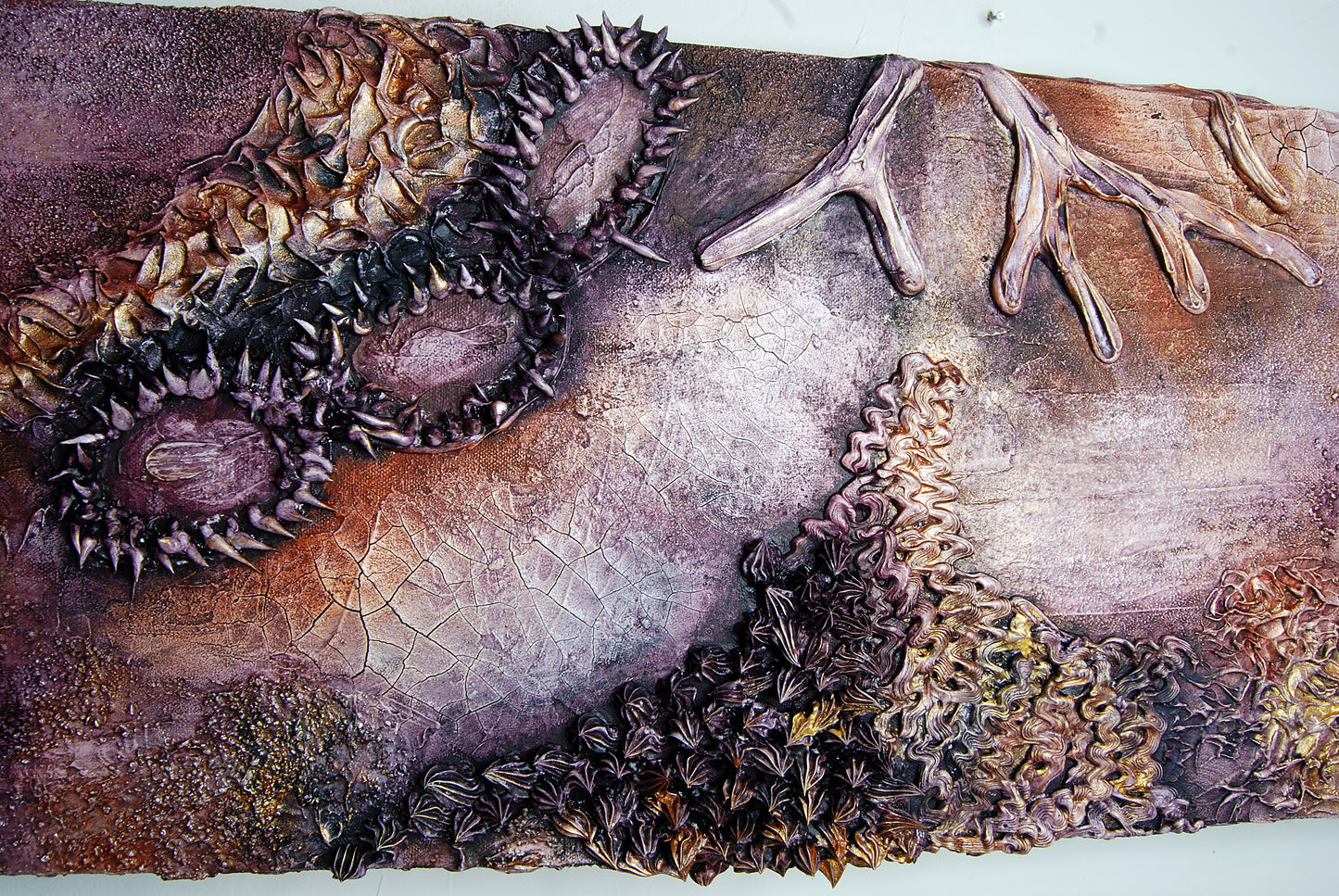 Vertical Reef Mauve and Gold